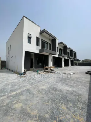 4bdrm Townhouse/Terrace in Ado / Ajah for sale