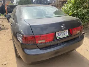 Honda Accord Automatic 2005 Gray