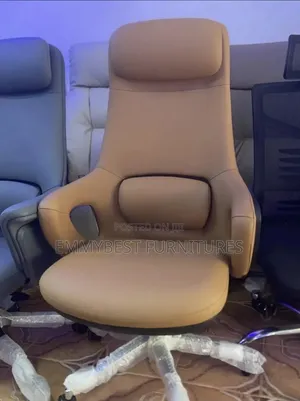 Executive Leather Quality Office Chair.