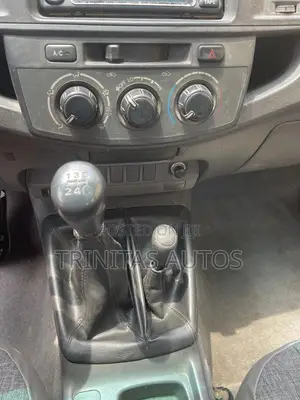 Toyota Hilux 2.0 VVT-i 2012 White