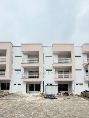 4bdrm Duplex in Utako for sale