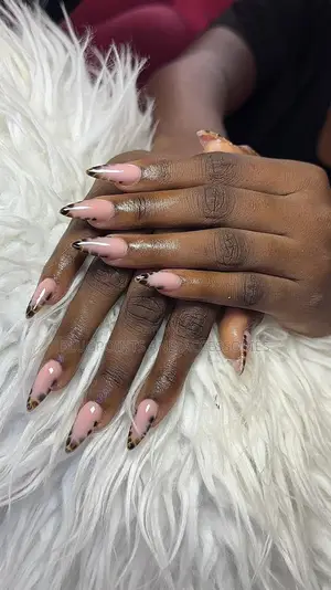 Nails Tech