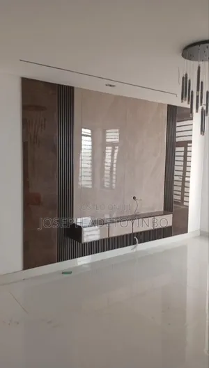 Tv Console HDF