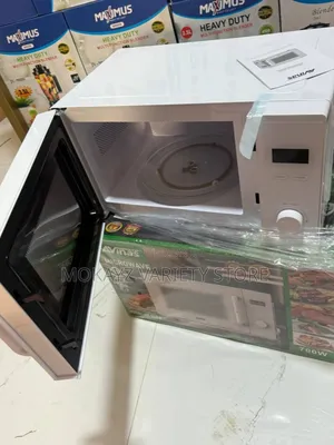 Avinas Quality 700w Microwave(Roast Bake)