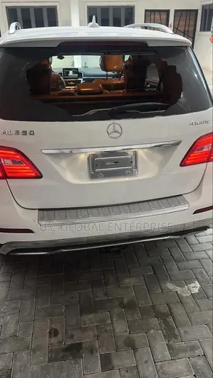 Back Windscreen Glass for Mercedes Ml350 2014 Available Now