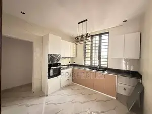 3bdrm Apartment in Lekki Phase 1 for rent