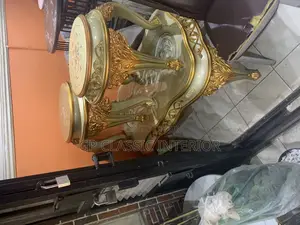 Royal Centre Table