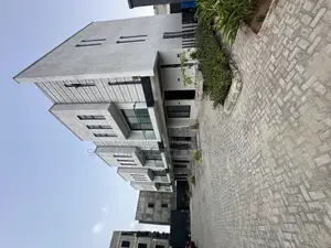 4bdrm Townhouse/Terrace in Ikate for sale
