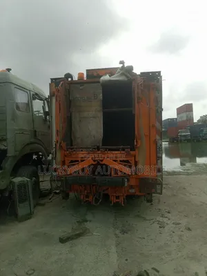 Man Diesel Compactor Truck