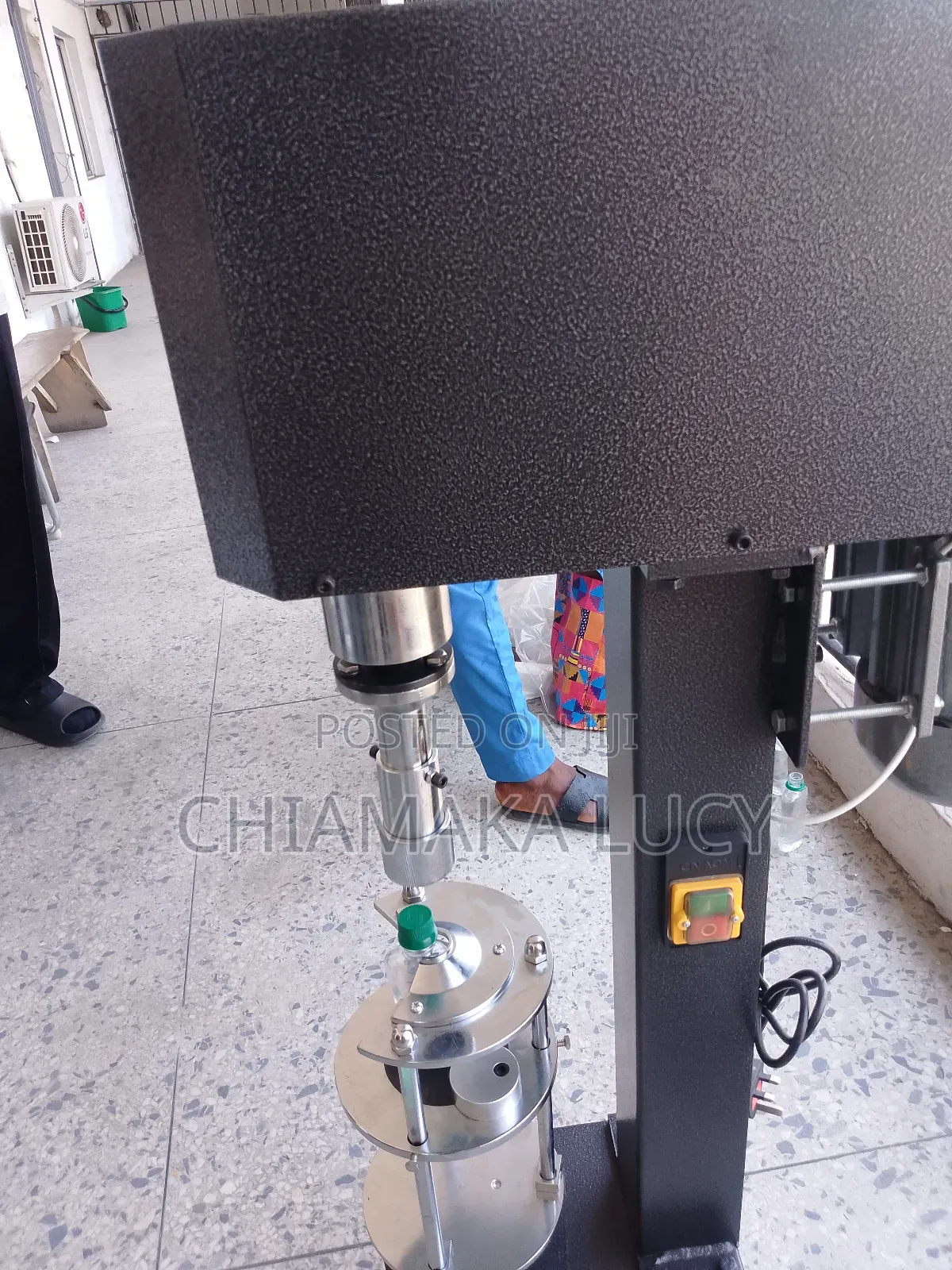 Capping and Locking Standing Machine