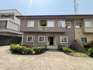 5bdrm Duplex in Lekki Phase 1 for sale