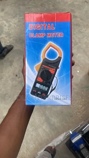 Digital Clamp Meter