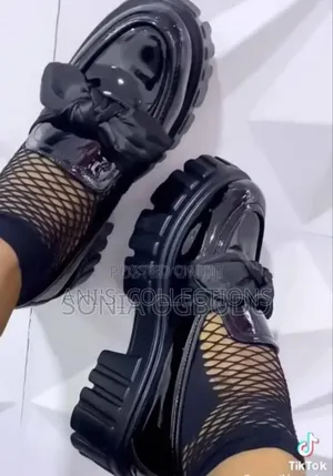 Women Loafer's Trendy Shoe