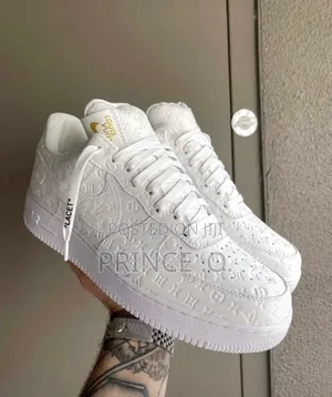 Nike Lv Sneakers