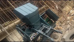 Concrete Mixer Machine With a Lifting Hoist for Rent