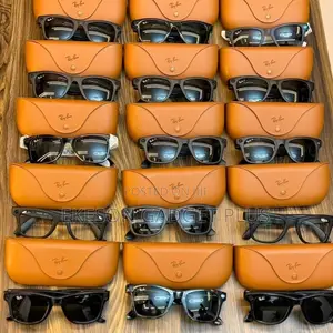 Crisply Clean Meta Glasses Wayfarer