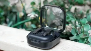 Samsung Galaxy Buds 4 With Ai Bluetooth Earbuds