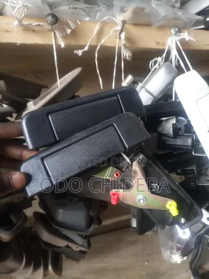 Booth Opener Hilux