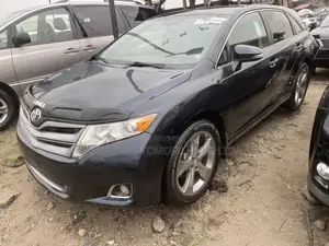 Toyota Venza XLE AWD V6 2013 Gray