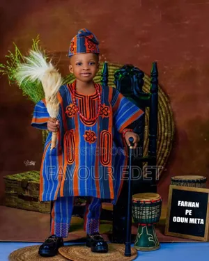 Akwete or Asooke Knitted Fabrics
