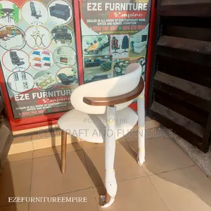Restaurant Wooden Leg Chair