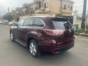 Toyota Highlander Limited V6 4x4 (3.5L 6cyl 6A) 2016 Red