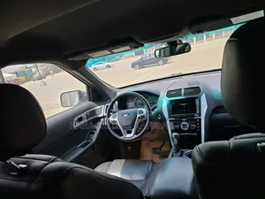 Ford Explorer 2015 Silver