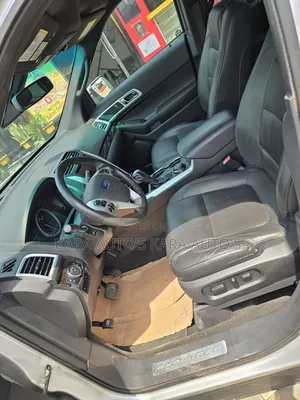 Ford Explorer 2015 Silver