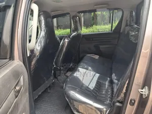 Toyota Hilux Workmate 4x4 2018 Brown