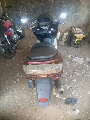 Yamaha Majesty 2020