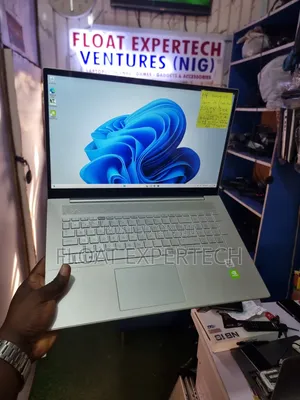 Laptop HP Envy 17-3000 16GB Intel Core i7 SSD 256GB