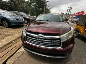 Toyota Highlander 2016 Red