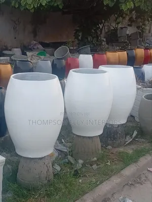 Classic Fiber Planter and Flower Pot