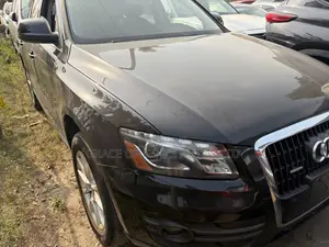 Audi Q5 2010 Black