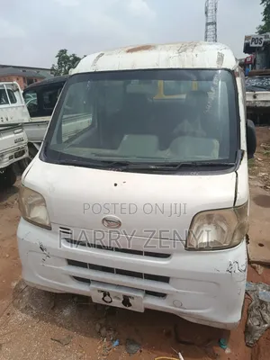 New Daihatsu Hijet 2010 White