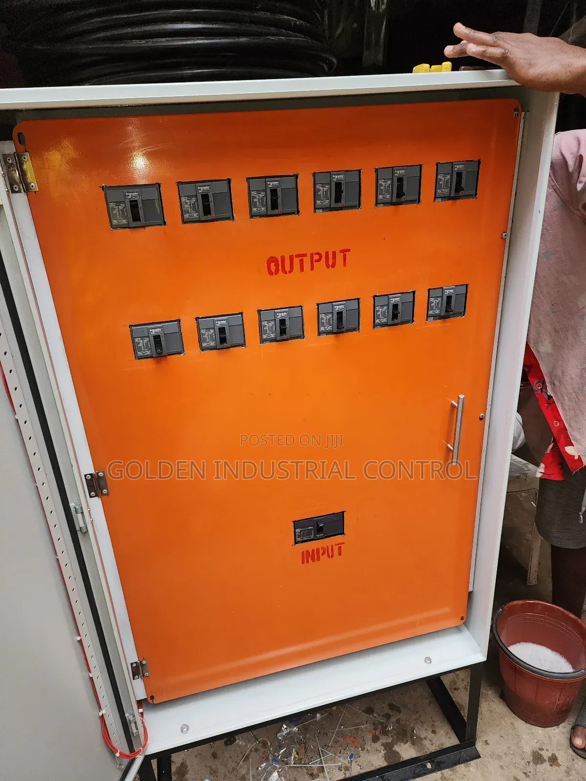 Distribution Panel