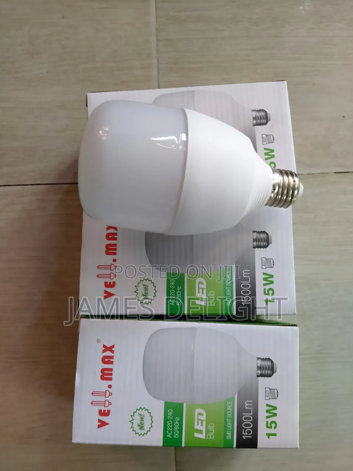 15 Watts Chargeble Bulb