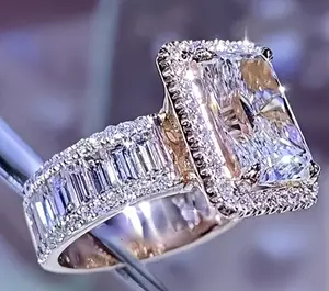 A Luxurious and Elegant Alloy Engagement Ring