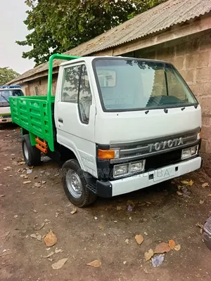 Nigeria Used Toyota Dyna 150 3y Petrol Engine