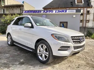 Mercedes-Benz M Class ML350 4MATIC 4dr SUV AWD (3.5L 6cyl 7A) 2015