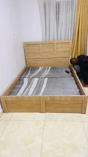 PlainAnd Slick 41⁄2 by 6 Bedframe