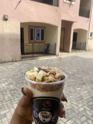 Parfait, Fruit Salad, Smoothie, Milkshake