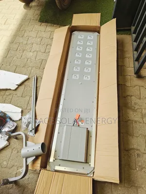 Felicity P2-100w All in One Solar Street Light
