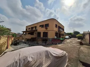 3bdrm Block of Flats in Allen Avenue Ikeja for sale