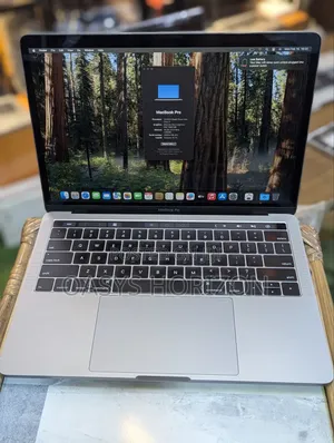 Laptop Apple MacBook Pro 2019 16GB Intel Core i7 SSD 512GB