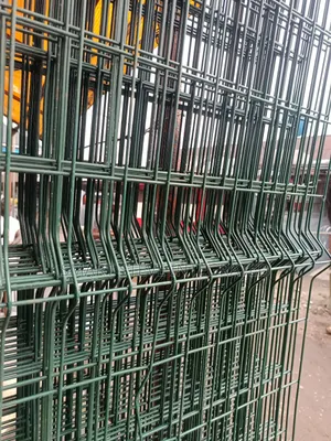 Complete Green Wire Mesh Fence Panel With Pole