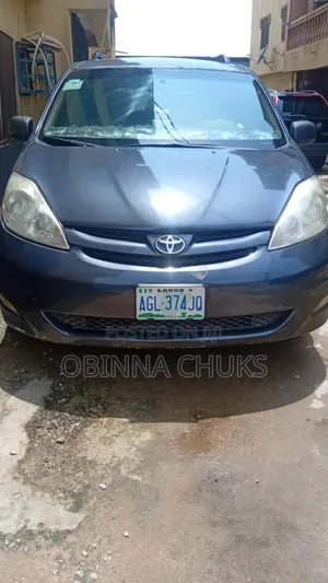 Toyota Sienna LE 4WD 2007 Blue