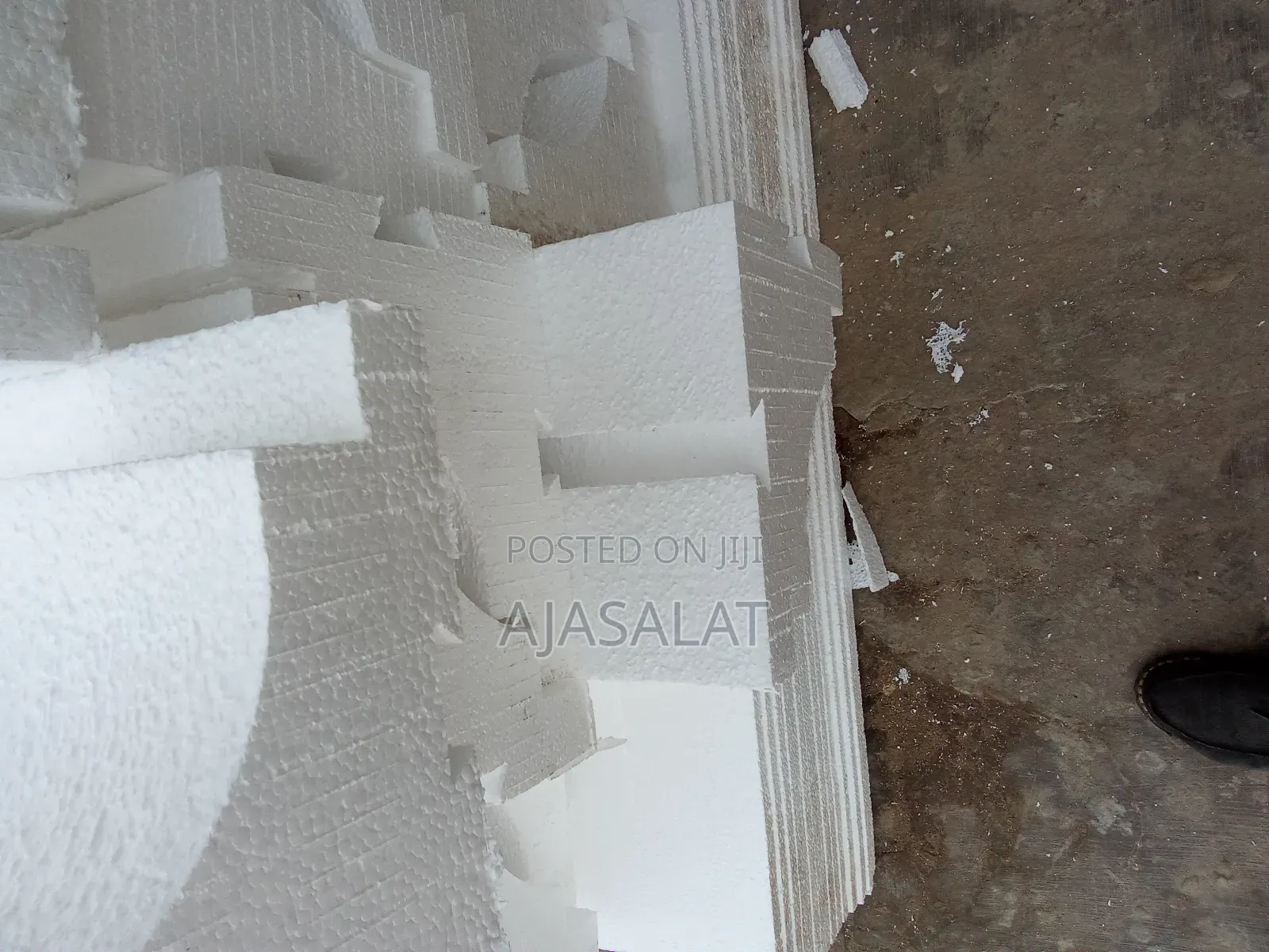 Polystyrene Parapet and Board