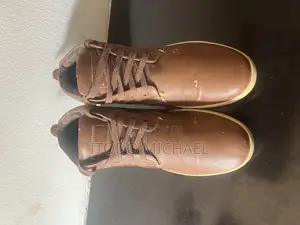 Steve Madden Shoe