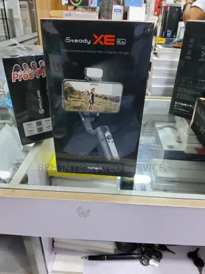 Isteady Xe Kit Ult 3-Axis Smartphone Stabilizer With a Magnetic Light